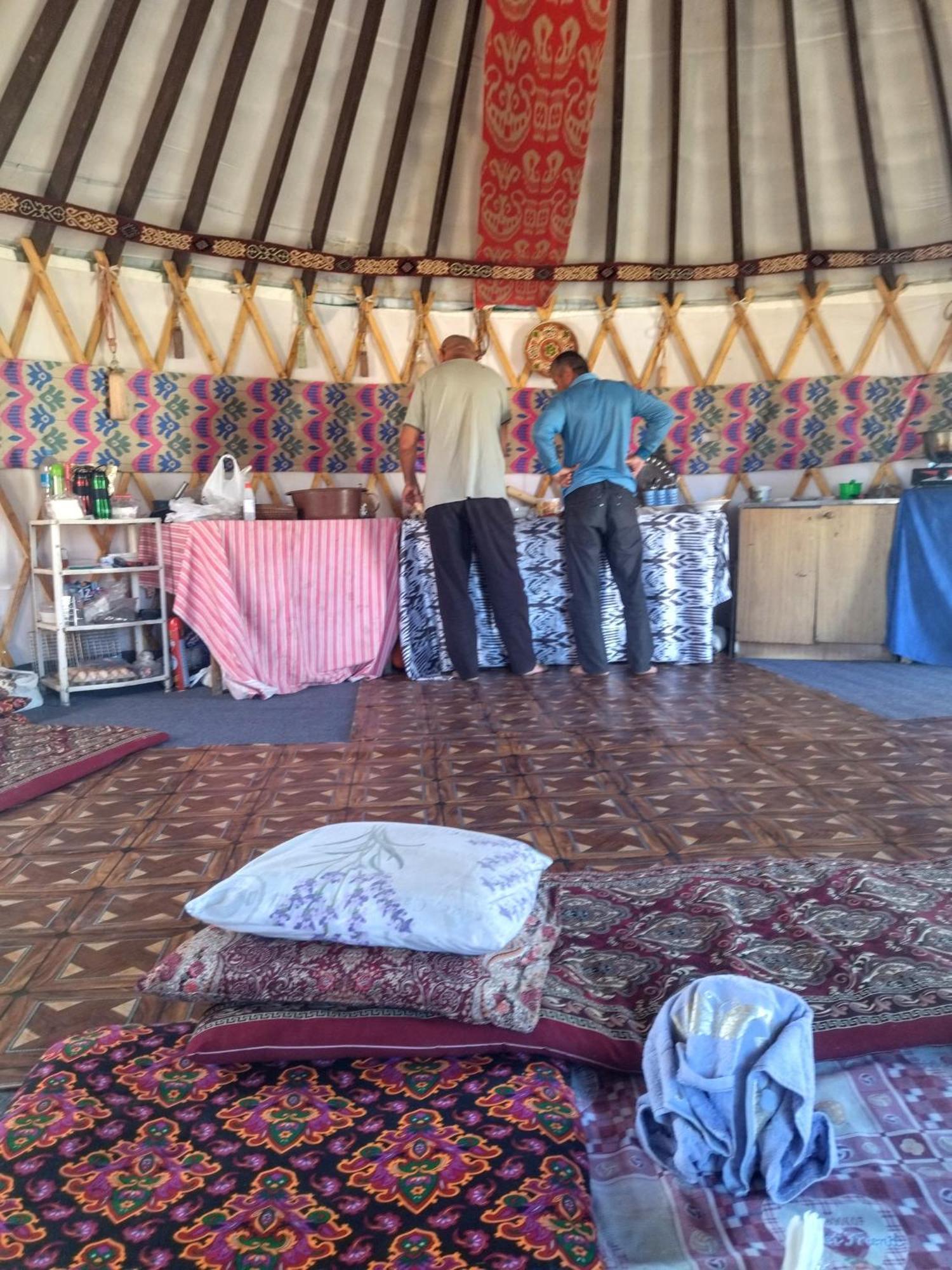 Authentic Uzbek Yurt Camp Eco-Friendly Hotel Nurota Exterior photo