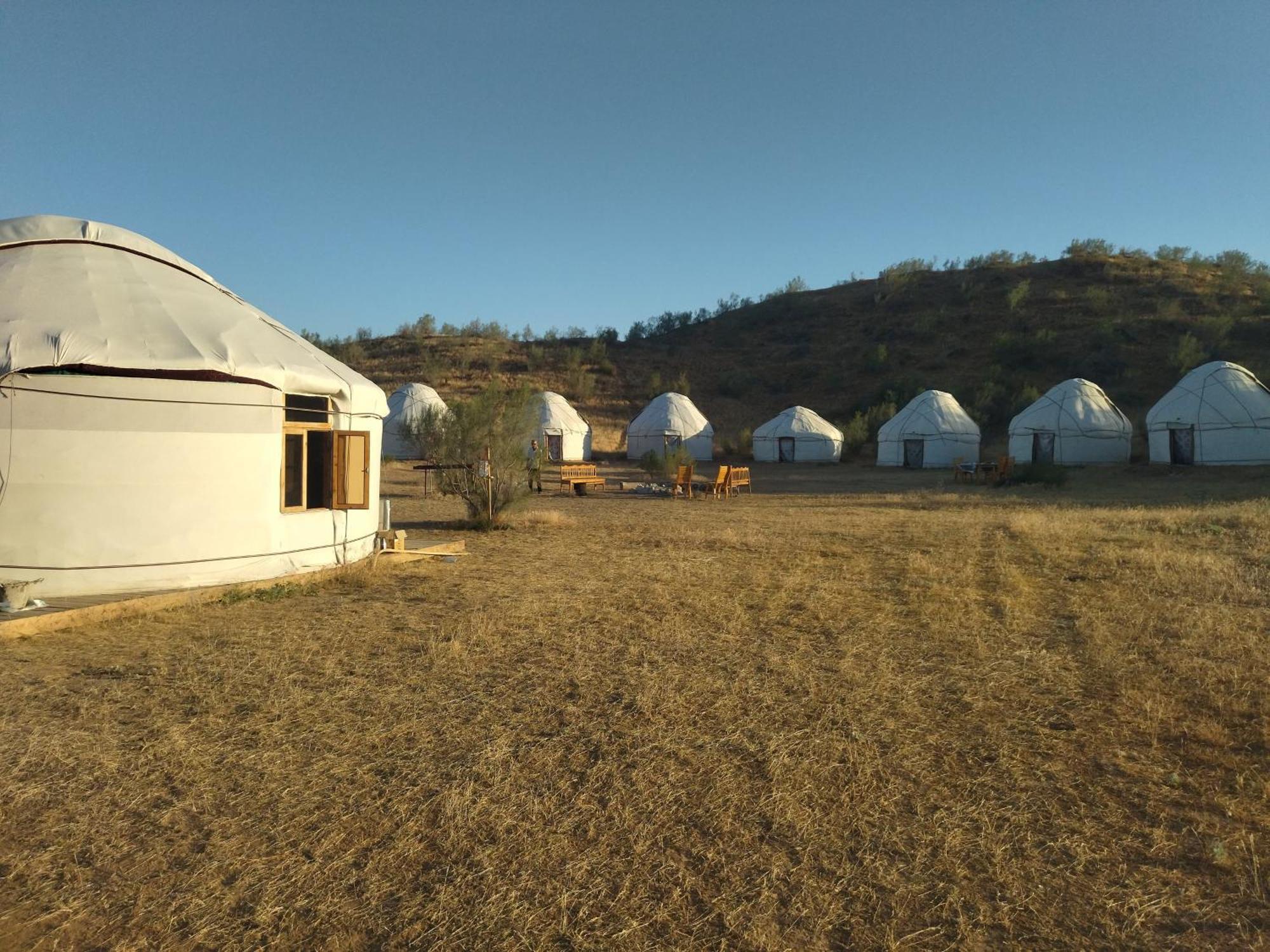 Authentic Uzbek Yurt Camp Eco-Friendly Hotel Nurota Exterior photo